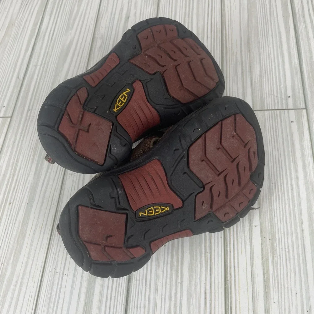 Toddler‎ Keen SANDALS Size - 4?